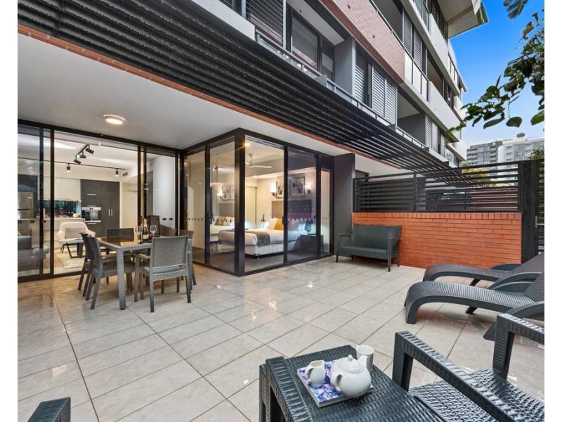 1006/9 Edmondstone Street, South Brisbane QLD 4101