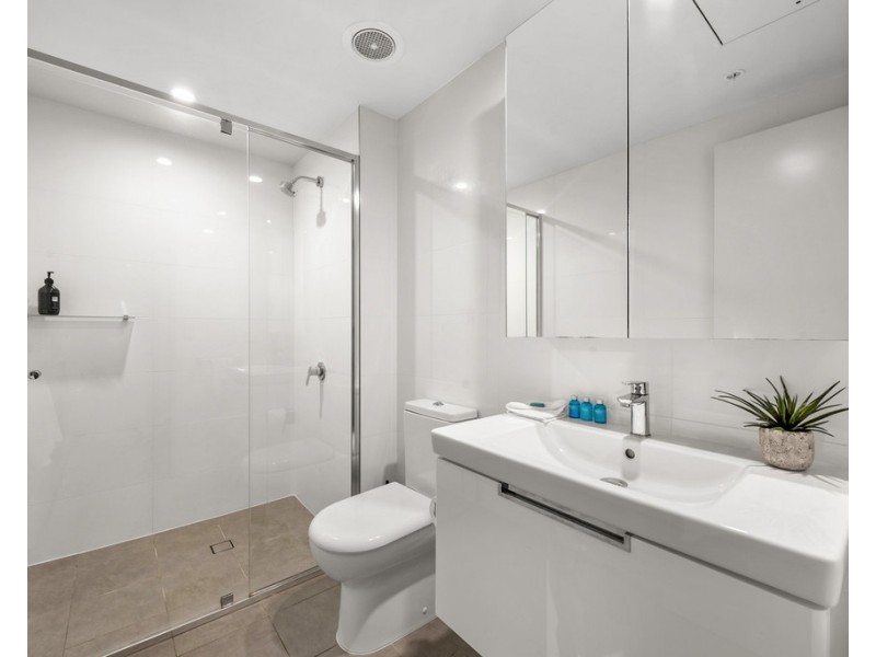 1006/9 Edmondstone Street, South Brisbane QLD 4101