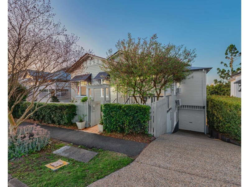 13 Arthur Terrace, Red Hill QLD 4059