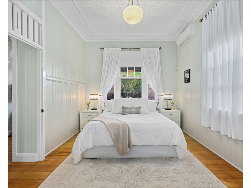 13 Arthur Terrace, Red Hill QLD 4059