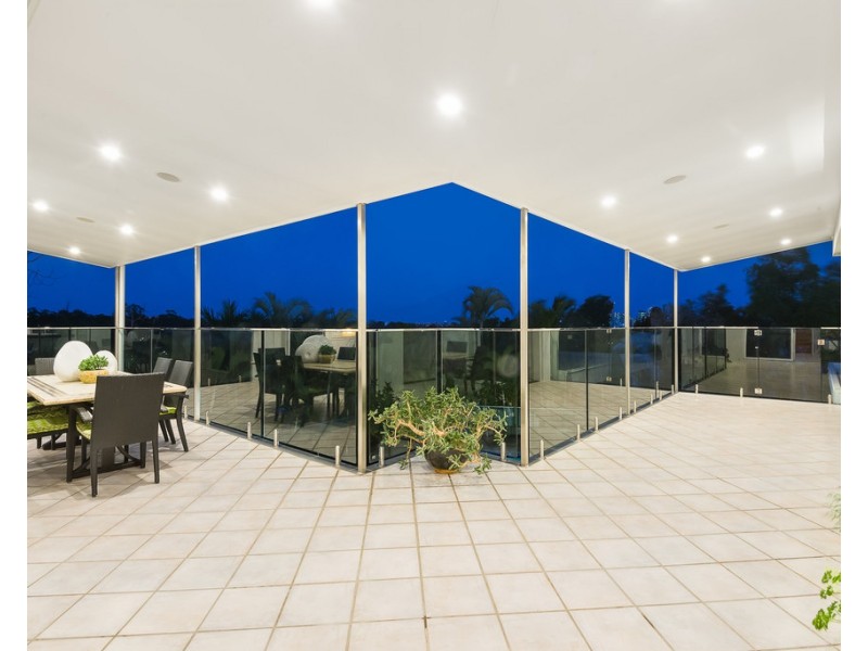 7 Satinwood Court, Bardon QLD 4065