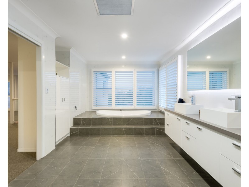 7 Satinwood Court, Bardon QLD 4065