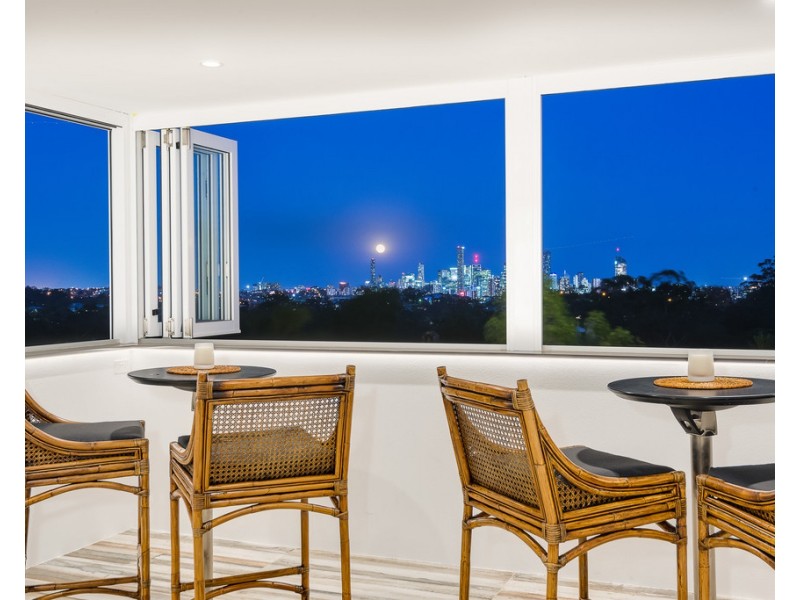 7 Satinwood Court, Bardon QLD 4065