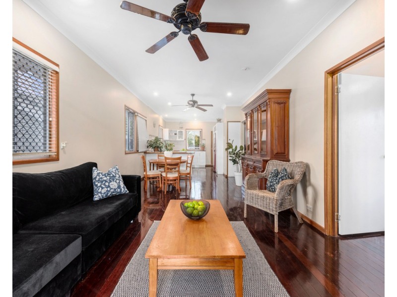 68 Waverley Street, Annerley QLD 4103