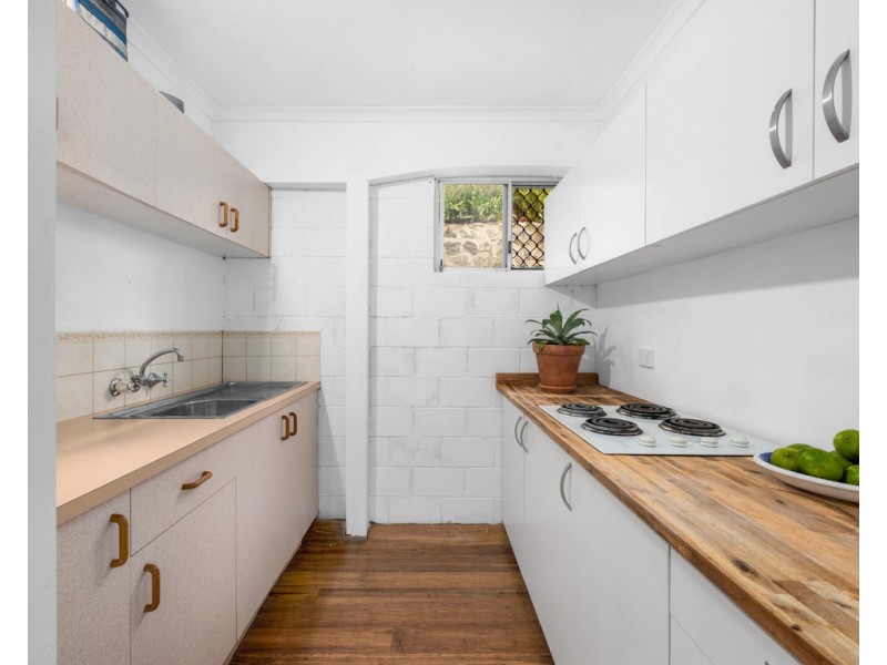 68 Waverley Street, Annerley QLD 4103