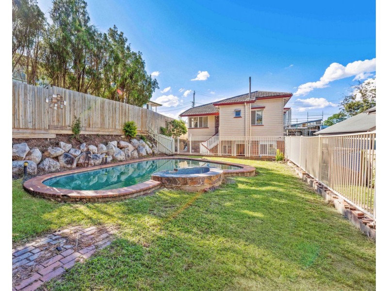 68 Waverley Street, Annerley QLD 4103