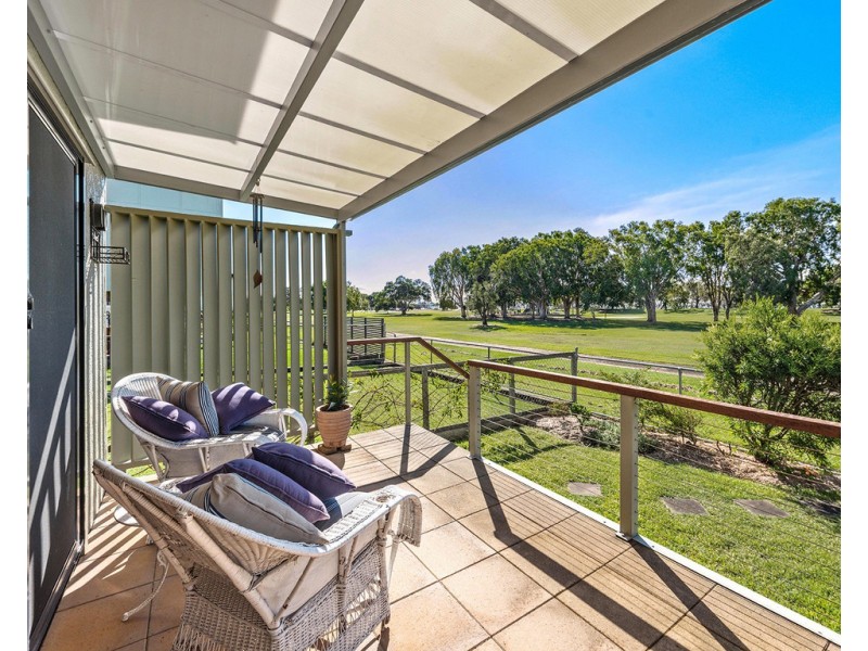 65 O’Quinn Street, Nudgee Beach QLD 4014