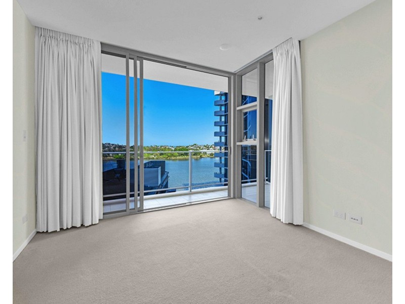 4017/37c Harbour Road, Hamilton QLD 4007