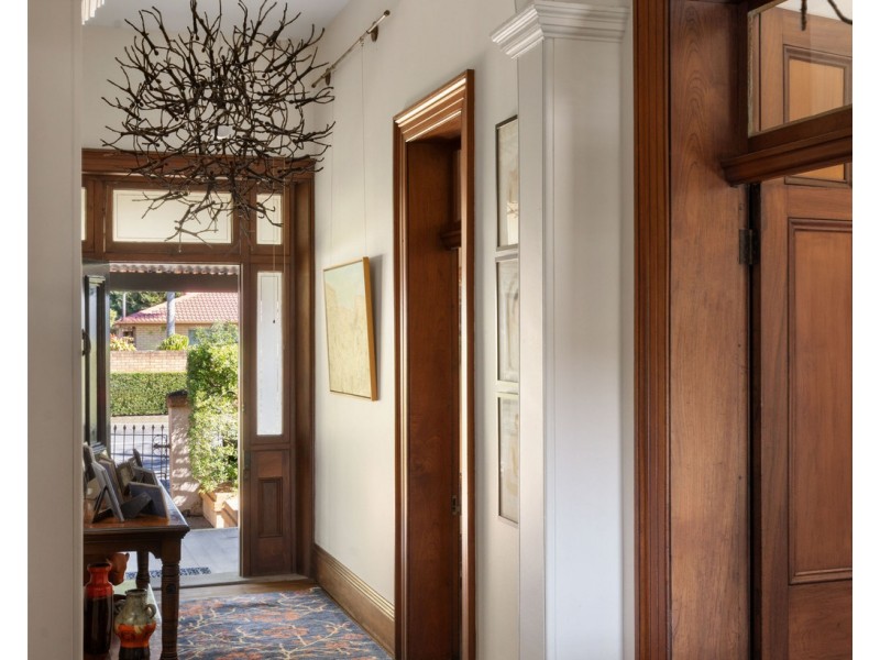 101 Windsor Road, Red Hill QLD 4059