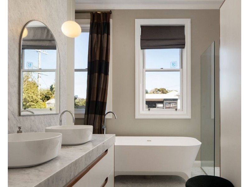 101 Windsor Road, Red Hill QLD 4059