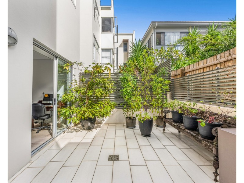 2/21 Florence Street, Teneriffe QLD 4005