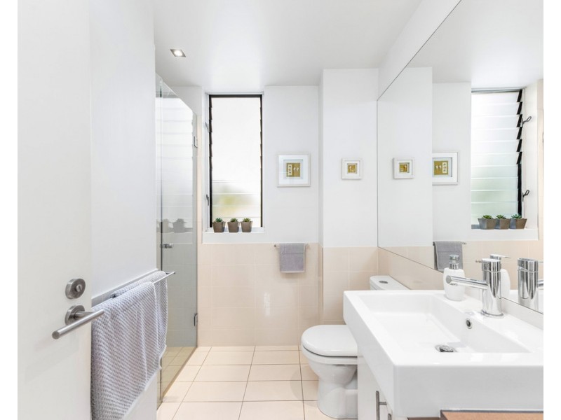 2/21 Florence Street, Teneriffe QLD 4005