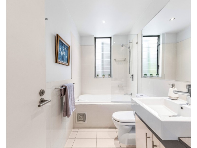 2/21 Florence Street, Teneriffe QLD 4005