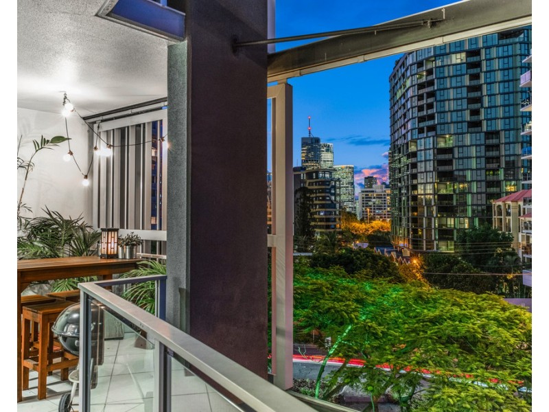 11/89 Lambert Street, Kangaroo Point QLD 4169