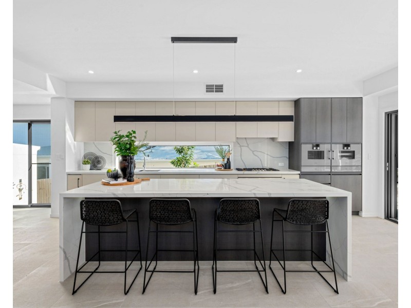 13 Plumeria Close, Kenmore QLD 4069