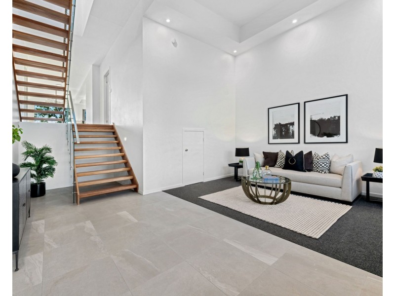 13 Plumeria Close, Kenmore QLD 4069