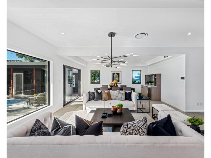 13 Plumeria Close, Kenmore QLD 4069