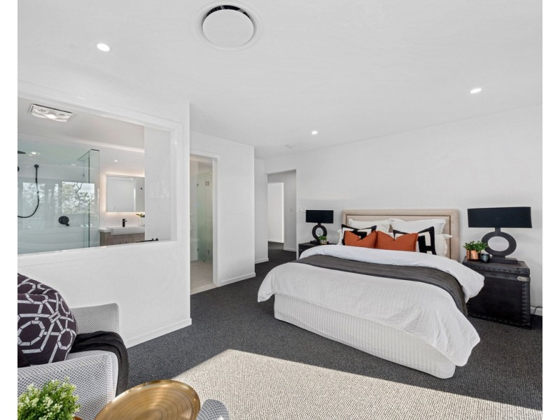 13 Plumeria Close, Kenmore QLD 4069