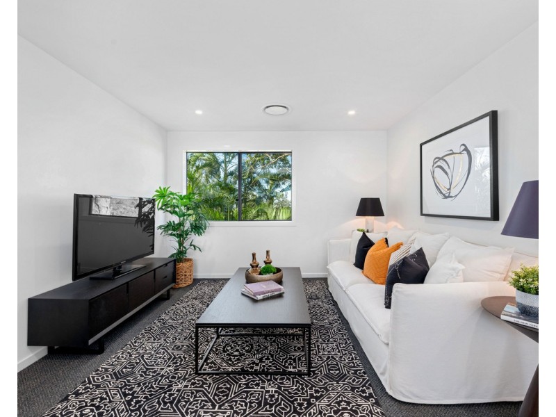 13 Plumeria Close, Kenmore QLD 4069