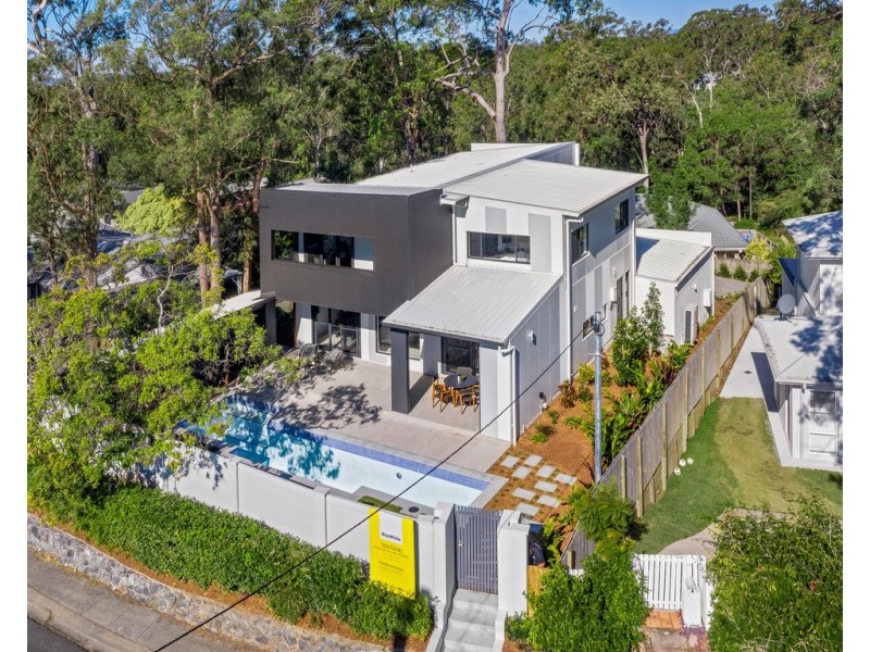 13 Plumeria Close, Kenmore QLD 4069