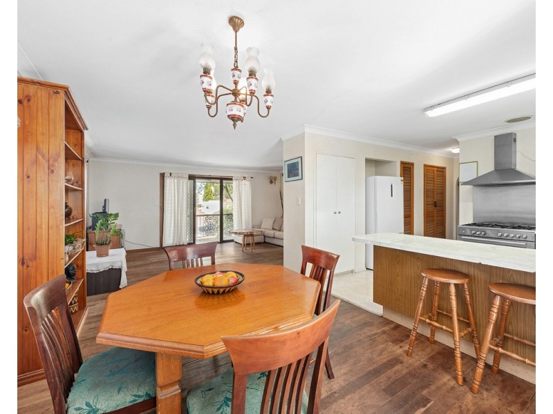 15 Tamarang Street, Tarragindi QLD 4121