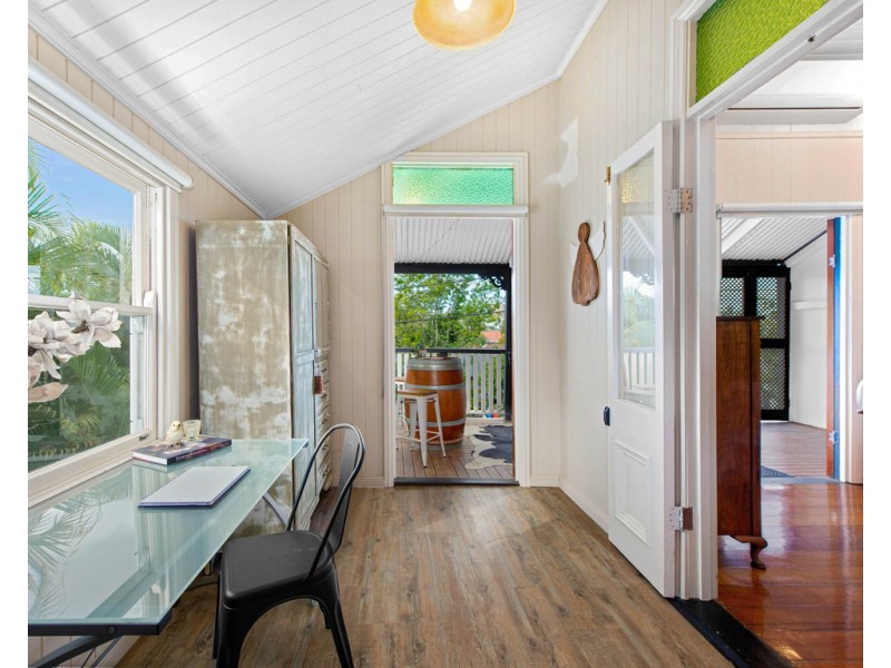 21 Manchester Terrace, Taringa QLD 4068