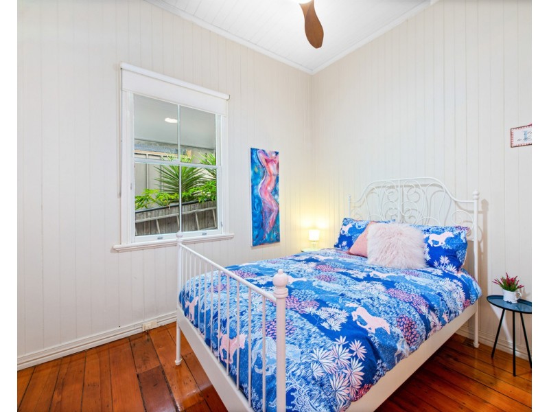 21 Manchester Terrace, Taringa QLD 4068