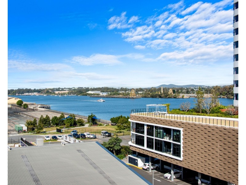 851/43 Hercules Street, Hamilton QLD 4007