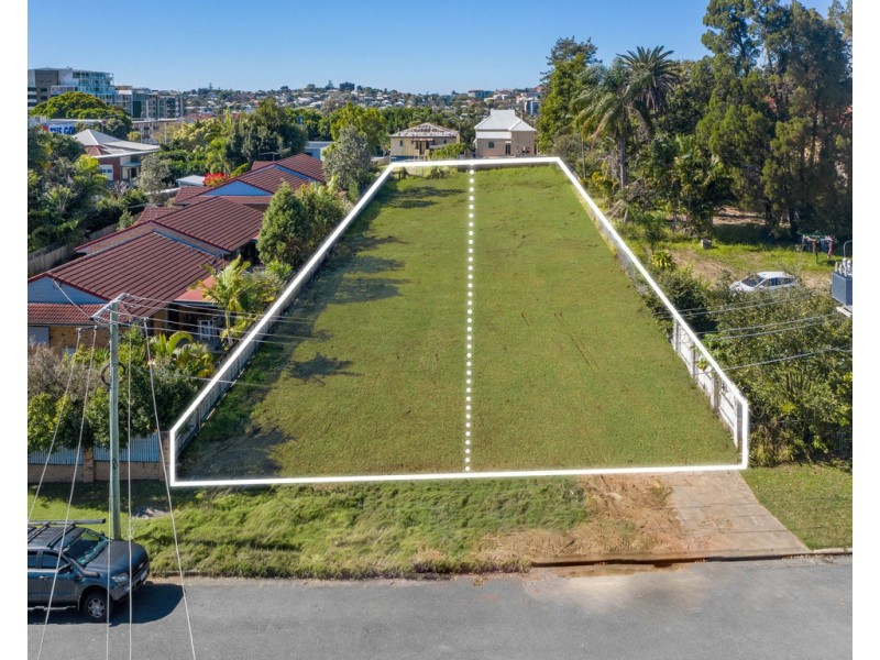 9 McKenzie Street, Windsor QLD 4030