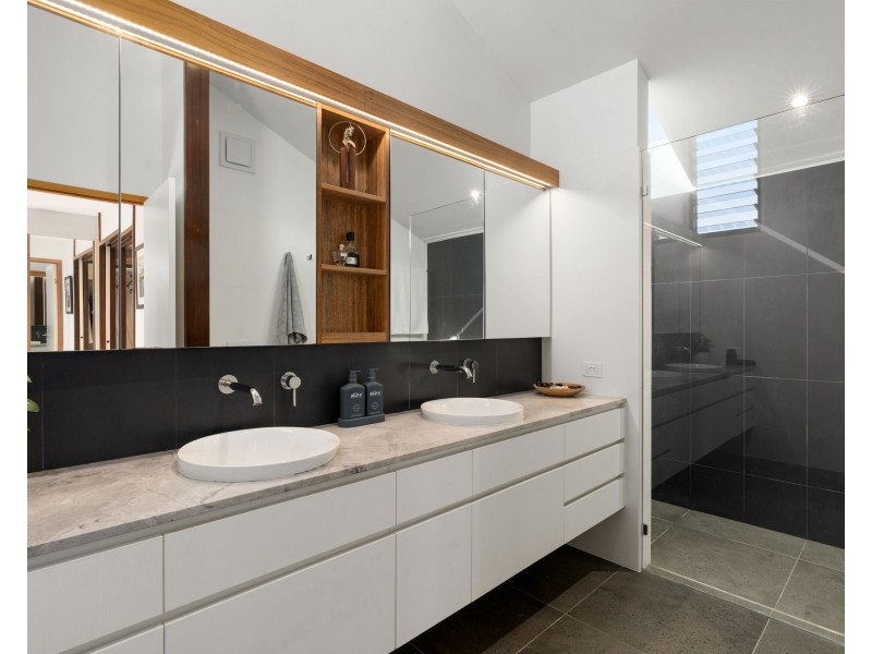 7 Davidson Terrace, Teneriffe QLD 4005