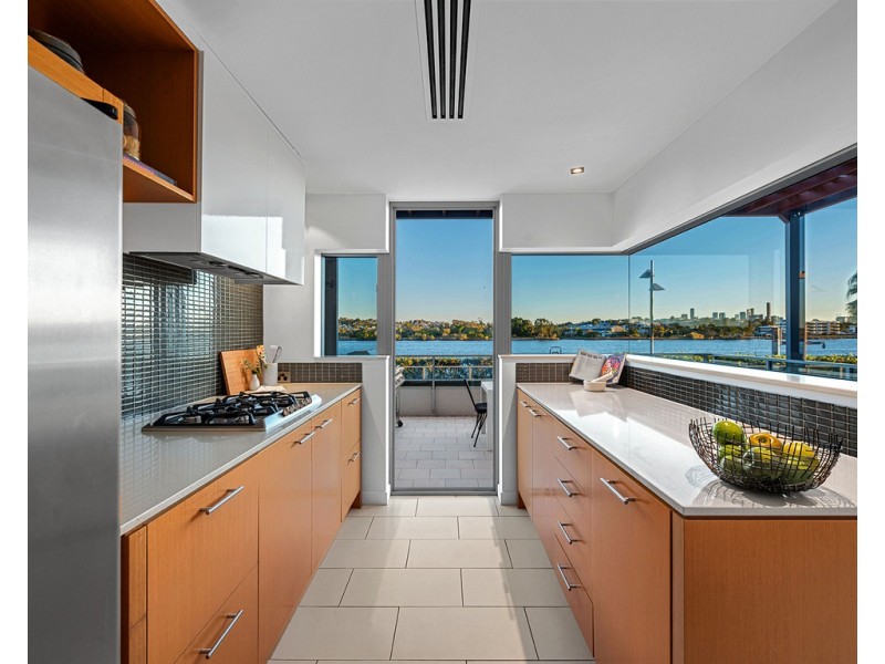 135/37 Harbour Road, Hamilton QLD 4007