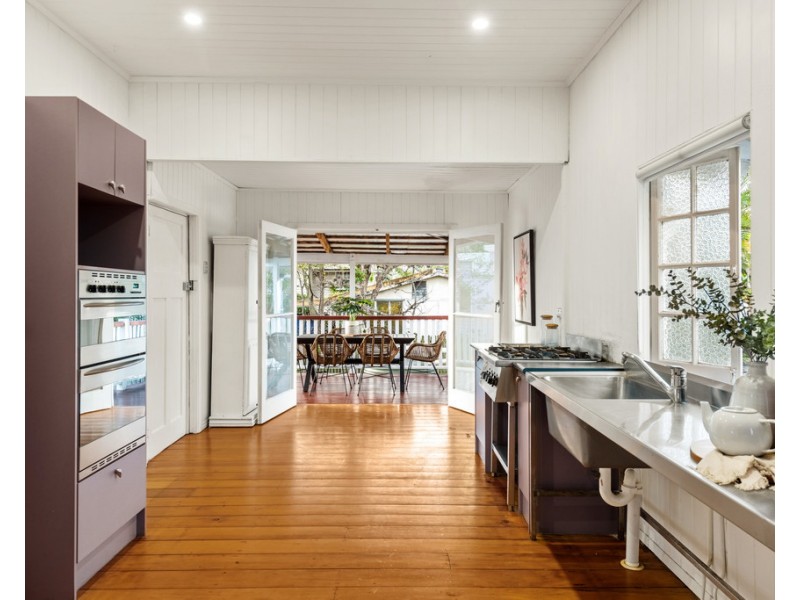 22 Crosby Road, Albion QLD 4010