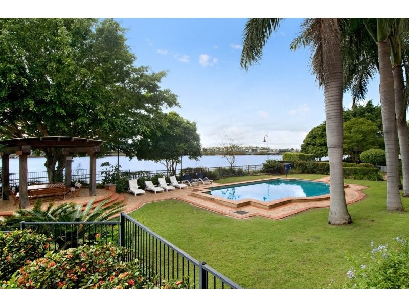 124/53 Vernon Tce, Teneriffe QLD 4005