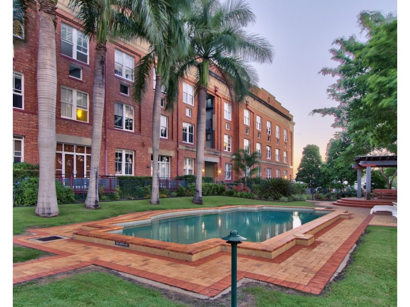 51/53 Vernon Terrace, Teneriffe QLD 4005