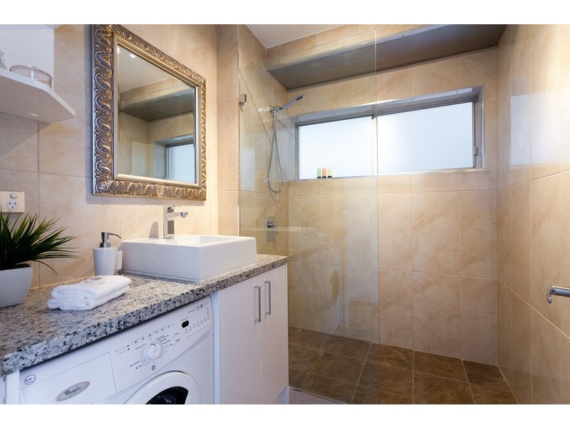 12/128 Oxlade Drive, New Farm QLD 4005