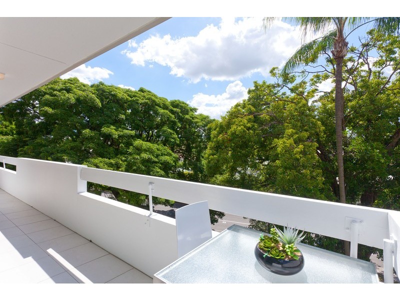 12/128 Oxlade Drive, New Farm QLD 4005