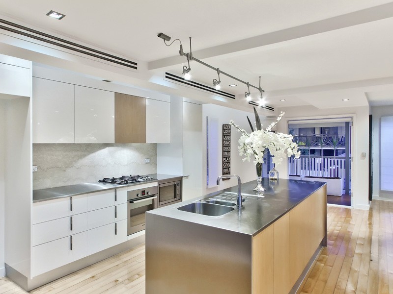 11 Isaac Street, Spring Hill QLD 4000