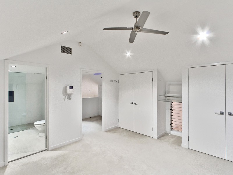 11 Isaac Street, Spring Hill QLD 4000