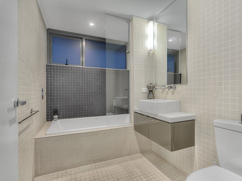 202/107 Astor Terrace, Spring Hill QLD 4000