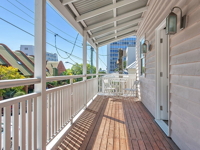 35 Allenby Street, Spring Hill QLD 4000