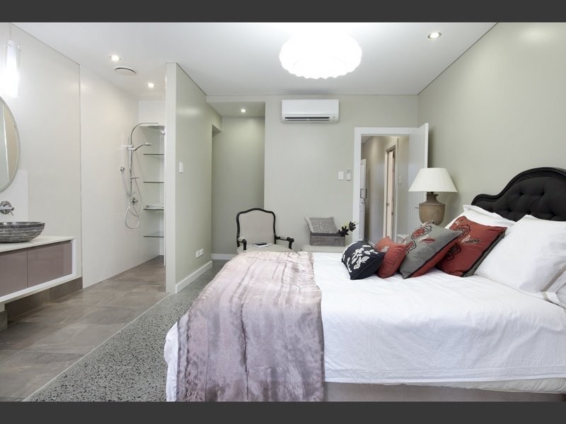 35 Allenby Street, Spring Hill QLD 4000