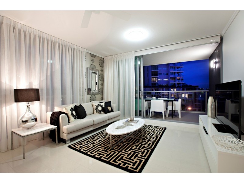 20308/8 Harbour Road, Hamilton QLD 4007