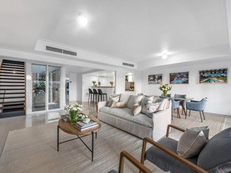 11/6 Merthyr Road, New Farm QLD 4005