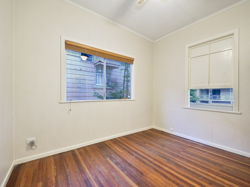 140 Kennigo Street, Spring Hill QLD 4000