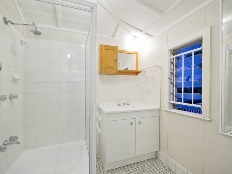 140 Kennigo Street, Spring Hill QLD 4000