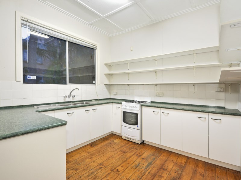 140 Kennigo Street, Spring Hill QLD 4000