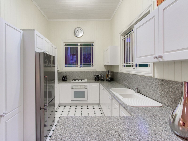 40 Thornbury Street, Spring Hill QLD 4000