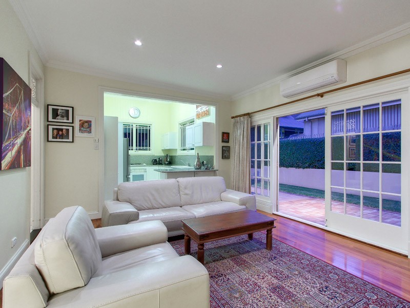 40 Thornbury Street, Spring Hill QLD 4000