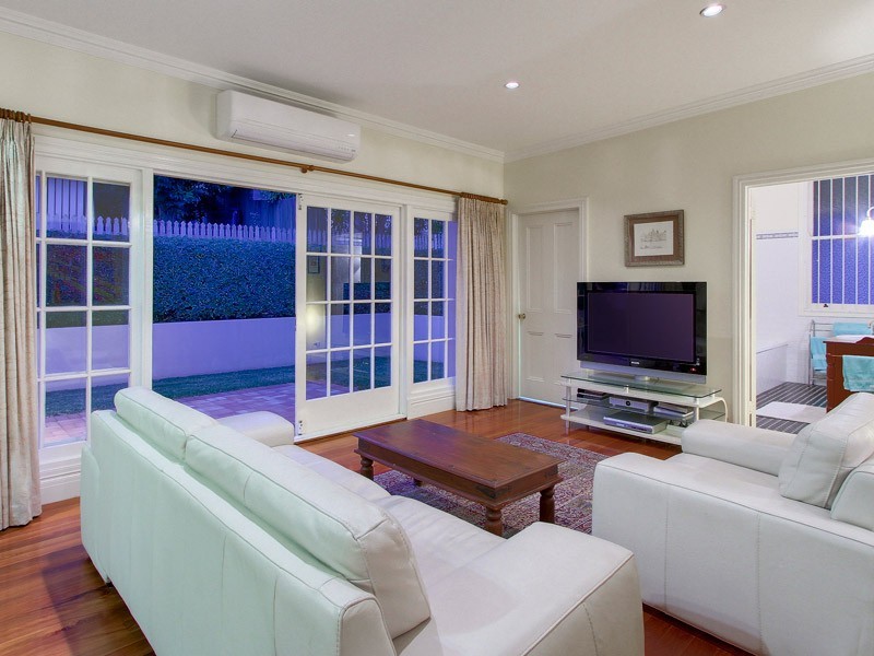 40 Thornbury Street, Spring Hill QLD 4000