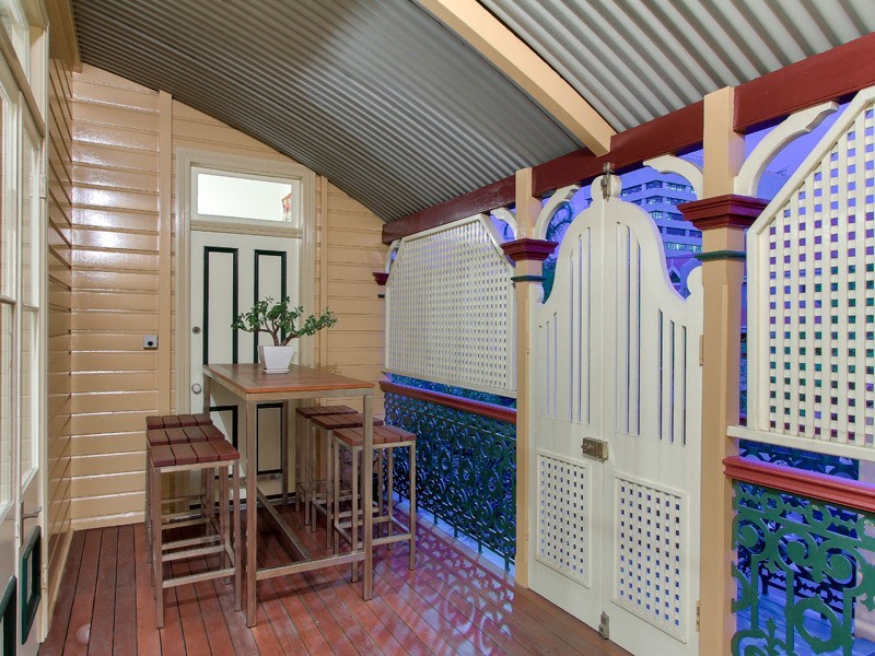 40 Thornbury Street, Spring Hill QLD 4000